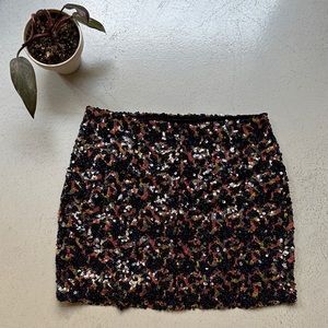 Sequined mini skirt with stretch, size large